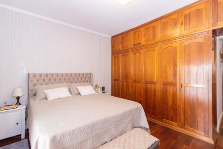 Casa à venda com 280m², 4 quartos e 2 vagasQuarto 1