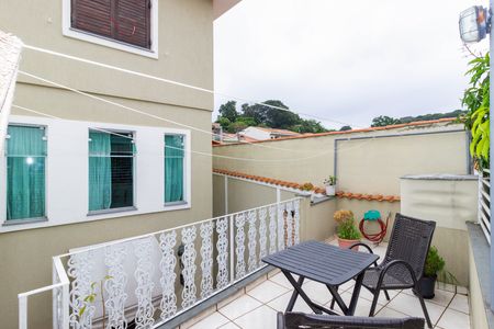 Casa à venda com 280m², 4 quartos e 2 vagasVaranda Superior dos Fundos
