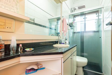 Casa à venda com 280m², 4 quartos e 2 vagasBanheiro 1