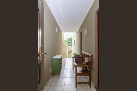 Casa à venda com 280m², 4 quartos e 2 vagasCorredor Externo