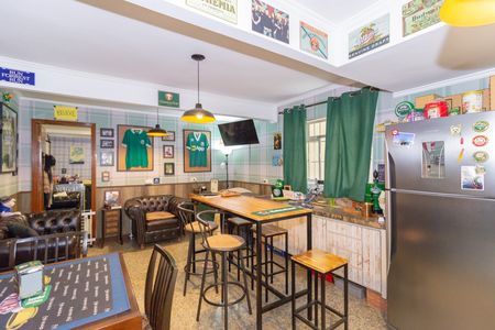 Casa à venda com 280m², 4 quartos e 2 vagasEspaço de Lazer