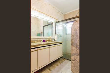 Casa à venda com 280m², 4 quartos e 2 vagasBanheiro Quarto 1
