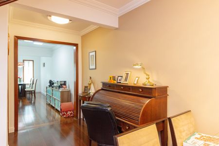 Casa à venda com 280m², 4 quartos e 2 vagasSala