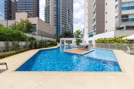 Studio à venda com 36m², 1 quarto e 2 vagas Studio à venda com 36m², 1 quarto e 2 vagasÁrea comum - Piscina