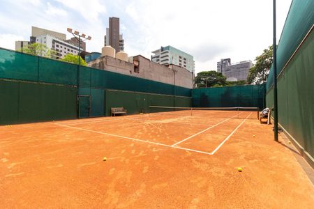 Studio à venda com 36m², 1 quarto e 2 vagas Studio à venda com 36m², 1 quarto e 2 vagasÁrea comum - Quadra de Tênis