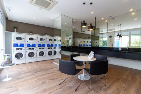 Studio à venda com 36m², 1 quarto e 2 vagas Studio à venda com 36m², 1 quarto e 2 vagasÁrea comum - Lavanderia