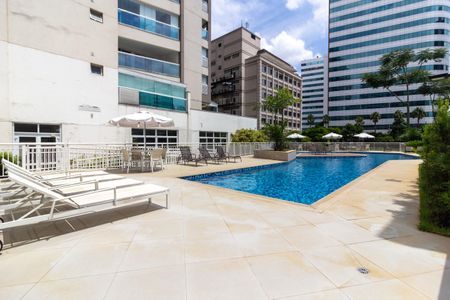 Studio à venda com 36m², 1 quarto e 2 vagas Studio à venda com 36m², 1 quarto e 2 vagasÁrea comum - Piscina