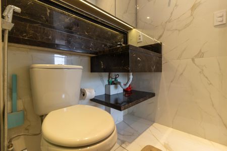 Banheiro de kitnet/studio à venda com 1 quarto, 36m² em Pinheiros, São Paulo