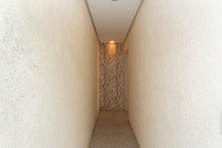 Casa para alugar com 49m², 2 quartos e 1 vaga Casa para alugar com 49m², 2 quartos e 1 vagaCorredor