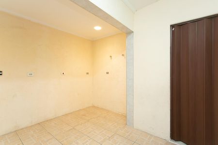 Casa para alugar com 49m², 2 quartos e 1 vaga Casa para alugar com 49m², 2 quartos e 1 vagaQuarto