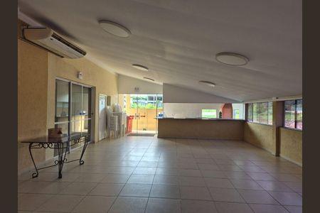 Casa à venda com 180m², 4 quartos e 2 vagas