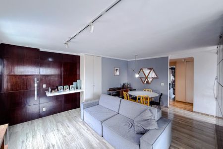 Apartamento à venda com 105m², 3 quartos e 2 vagas Apartamento à venda com 105m², 3 quartos e 2 vagasSala