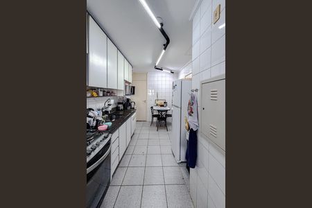 Apartamento à venda com 105m², 3 quartos e 2 vagas Apartamento à venda com 105m², 3 quartos e 2 vagasCozinha