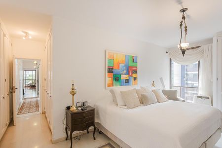 Apartamento à venda com 290m², 3 quartos e 3 vagas Apartamento à venda com 290m², 3 quartos e 3 vagasSuíte 3