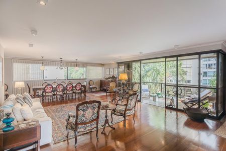 Apartamento à venda com 290m², 3 quartos e 3 vagas Apartamento à venda com 290m², 3 quartos e 3 vagasSala