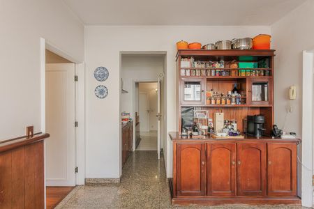 Apartamento à venda com 290m², 3 quartos e 3 vagas Apartamento à venda com 290m², 3 quartos e 3 vagasCozinha