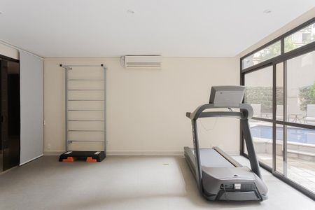 Apartamento à venda com 290m², 3 quartos e 3 vagas Apartamento à venda com 290m², 3 quartos e 3 vagasAcademia