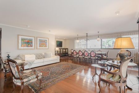 Apartamento à venda com 290m², 3 quartos e 3 vagas Apartamento à venda com 290m², 3 quartos e 3 vagasSala