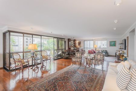 Apartamento à venda com 290m², 3 quartos e 3 vagas Apartamento à venda com 290m², 3 quartos e 3 vagasSala