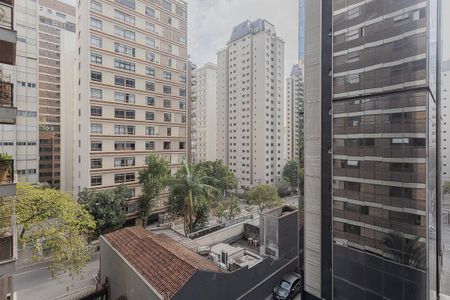 Apartamento à venda com 290m², 3 quartos e 3 vagas Apartamento à venda com 290m², 3 quartos e 3 vagasVaranda da Suíte 3