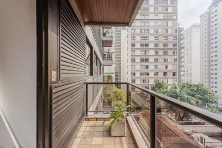 Apartamento à venda com 290m², 3 quartos e 3 vagas Apartamento à venda com 290m², 3 quartos e 3 vagasVaranda da Suíte 3