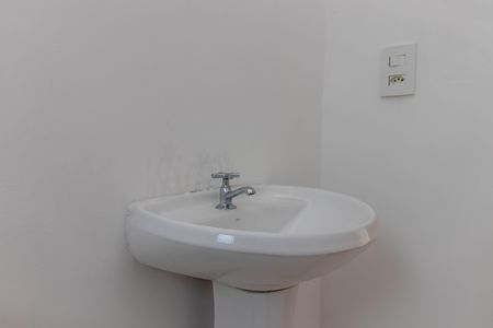 Apartamento para alugar com 55m², 2 quartos e 1 vaga Apartamento para alugar com 55m², 2 quartos e 1 vagaBanheiro