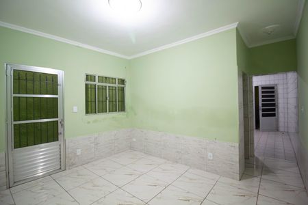 Casa para alugar com 50m², 1 quarto e sem vaga Casa para alugar com 50m², 1 quarto e sem vagaSala