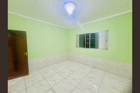 Casa para alugar com 70m², 1 quarto e 1 vagaQuarto