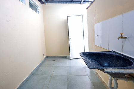 Studio para alugar com 20m², 1 quarto e sem vaga Studio para alugar com 20m², 1 quarto e sem vagaLavanderia