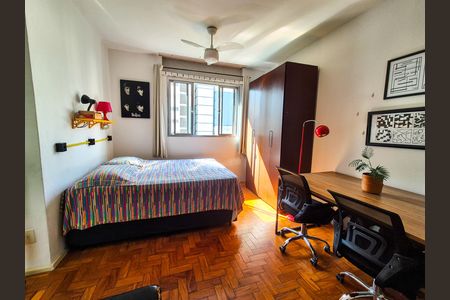 Studio à venda com 30m², 1 quarto e sem vaga Studio à venda com 30m², 1 quarto e sem vagaSala/Quarto