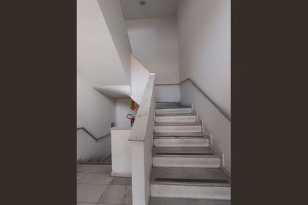Apartamento à venda com 180m², 4 quartos e 3 vagasFoto 02
