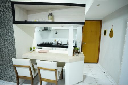 Apartamento à venda com 68m², 2 quartos e 1 vaga