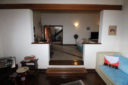 Casa para alugar com 1500m², 5 quartos e 5 vagasSala 2