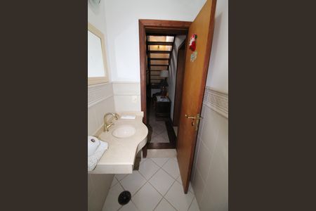 Casa para alugar com 1500m², 5 quartos e 5 vagasBanheiro