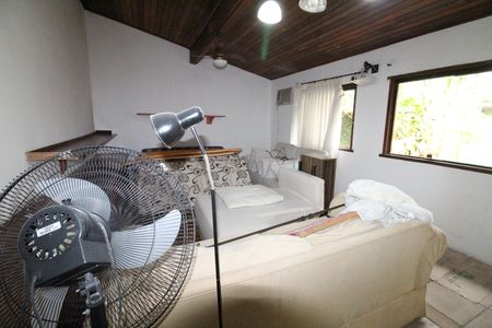 Casa para alugar com 1500m², 5 quartos e 5 vagasSuíte 2