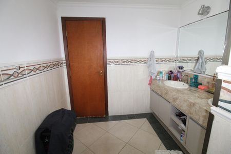 Casa para alugar com 1500m², 5 quartos e 5 vagasBanheiro da Suíte 3