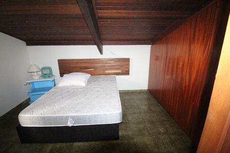 Casa para alugar com 1500m², 5 quartos e 5 vagasQuarto 2