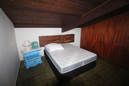 Casa para alugar com 1500m², 5 quartos e 5 vagasQuarto 2