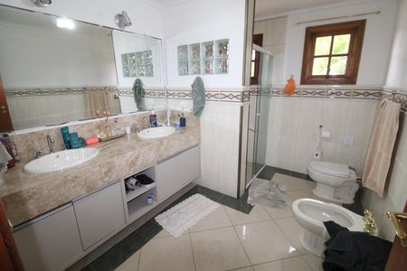 Casa para alugar com 1500m², 5 quartos e 5 vagasBanheiro da Suíte 3
