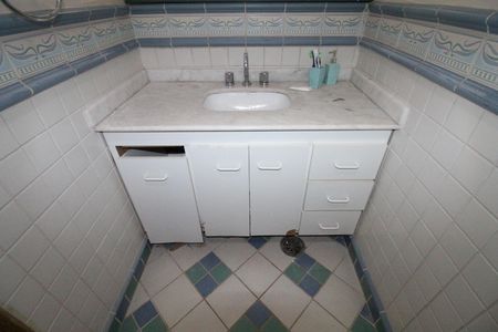 Casa para alugar com 1500m², 5 quartos e 5 vagasBanheiro da Suíte 1