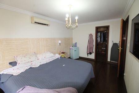 Casa para alugar com 1500m², 5 quartos e 5 vagasSuíte 3