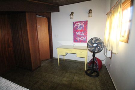 Casa para alugar com 1500m², 5 quartos e 5 vagasQuarto 2