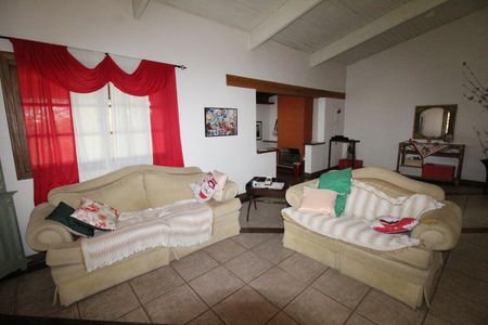 Casa para alugar com 1500m², 5 quartos e 5 vagasSala 1