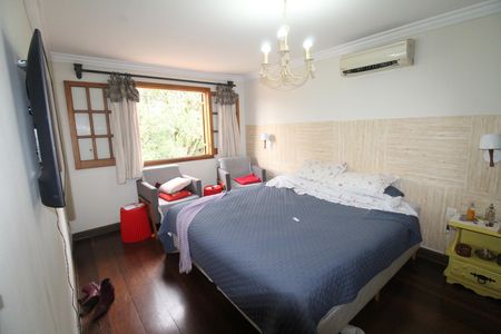 Casa para alugar com 1500m², 5 quartos e 5 vagasSuíte 3
