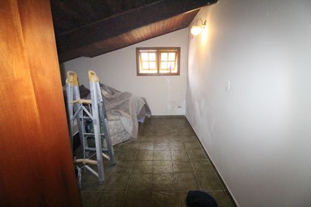 Casa para alugar com 1500m², 5 quartos e 5 vagasQuarto 1