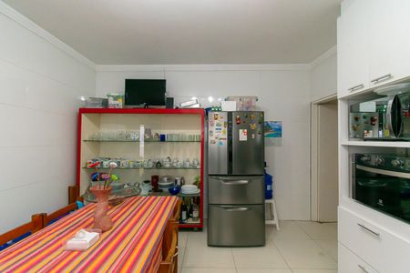 Casa para alugar com 120m², 3 quartos e 2 vagas Casa para alugar com 120m², 3 quartos e 2 vagasCozinha