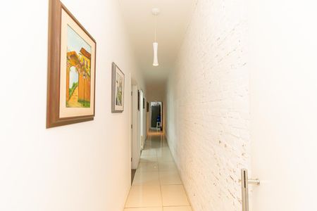 Casa para alugar com 120m², 3 quartos e 2 vagas Casa para alugar com 120m², 3 quartos e 2 vagasCorredor