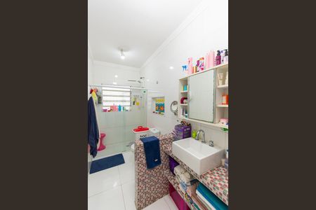 Casa para alugar com 120m², 3 quartos e 2 vagas Casa para alugar com 120m², 3 quartos e 2 vagasBanheiro