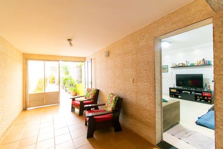 Casa para alugar com 120m², 3 quartos e 2 vagas Casa para alugar com 120m², 3 quartos e 2 vagasHall de entrada
