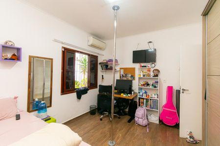 Casa para alugar com 120m², 3 quartos e 2 vagas Casa para alugar com 120m², 3 quartos e 2 vagasQuarto 1